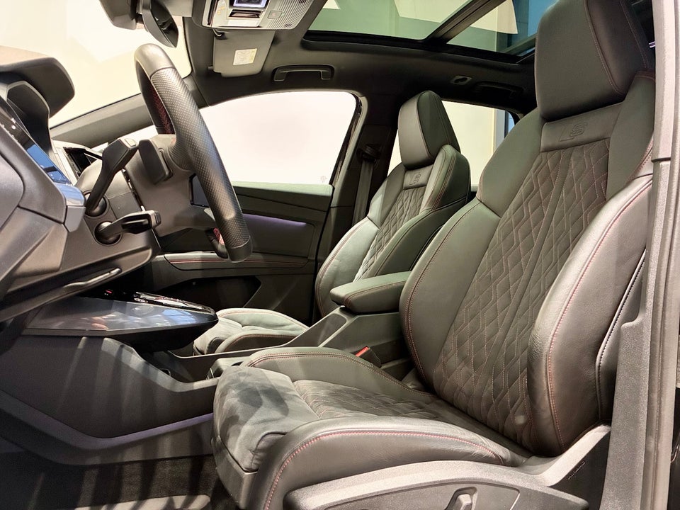 Audi Q4 e-tron 45 S-line quattro 5d