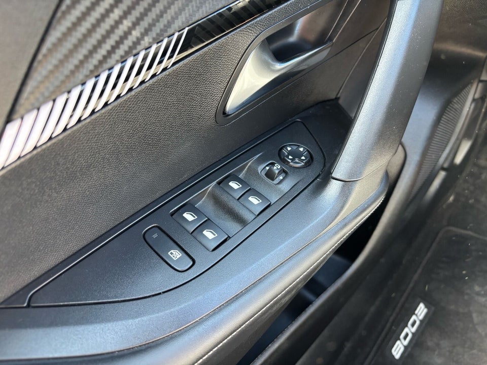 Peugeot 2008 1,2 PureTech 130 Allure EAT8 5d