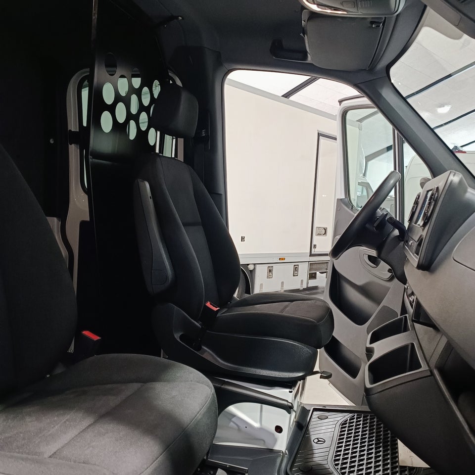 Mercedes Sprinter 317 2,0 CDi A3 Db.Kab aut. RWD 4d
