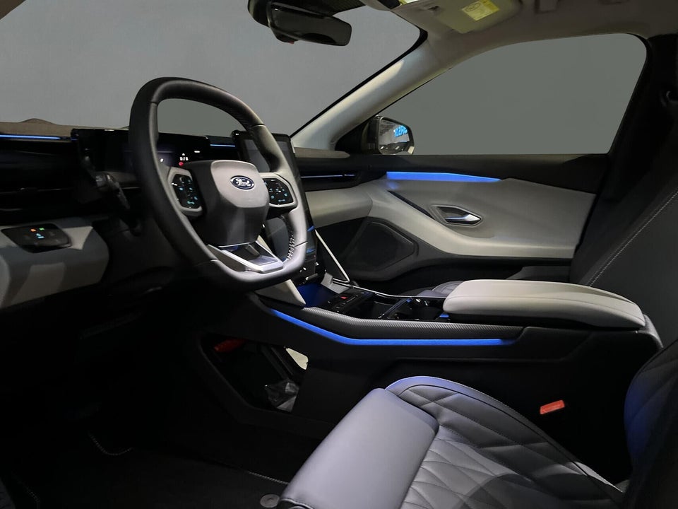 Ford Explorer 82 Premium Extended Range 5d