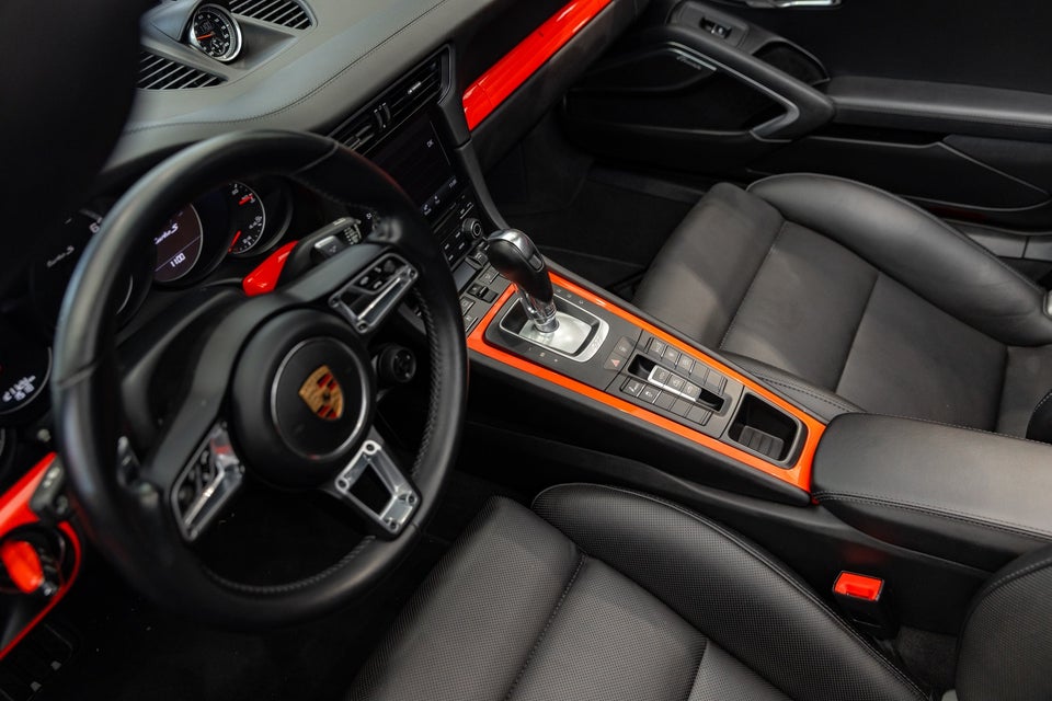 Porsche 911 Turbo S 3,8 Cabriolet PDK 2d