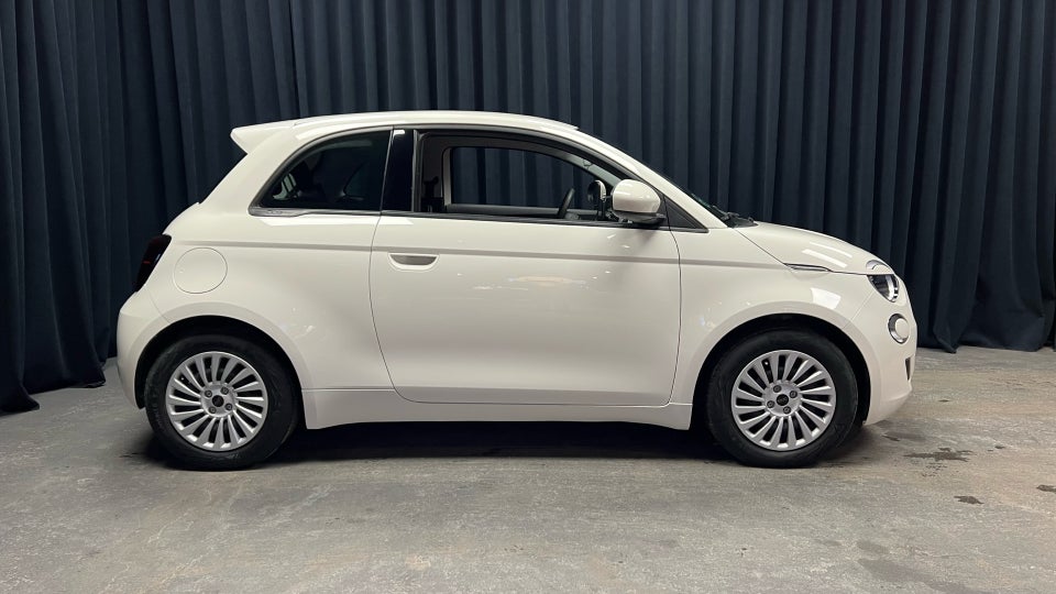 Fiat 500e 24 Icon 3d