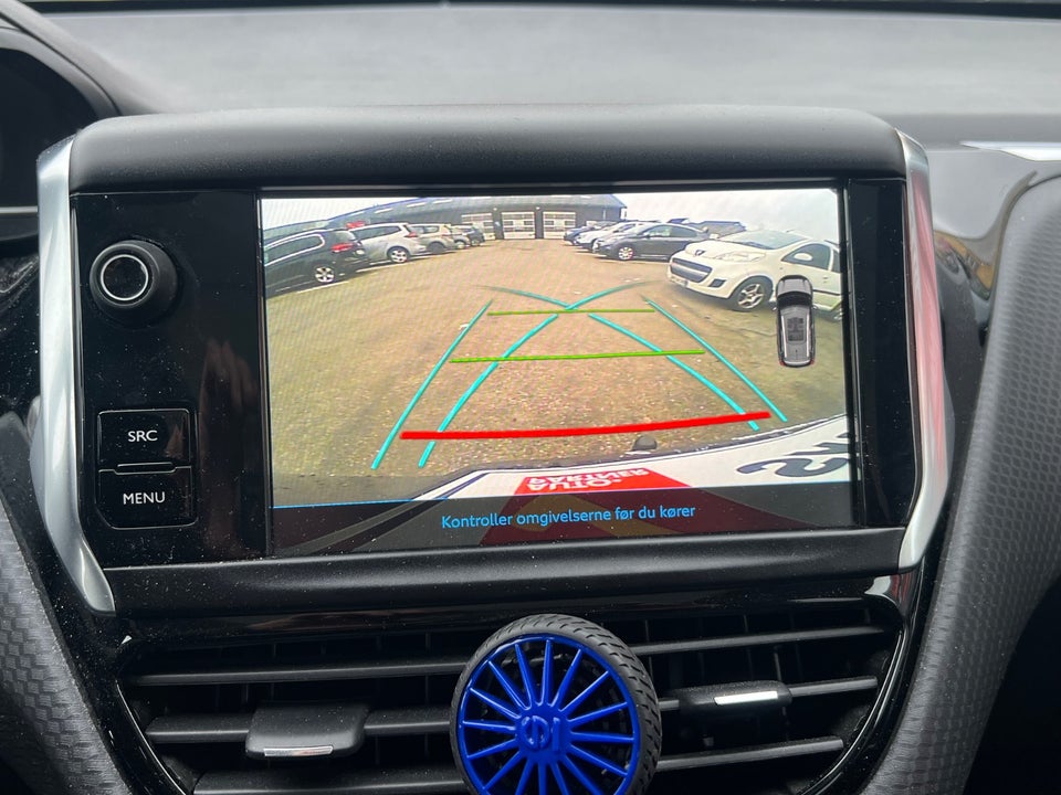 Peugeot 2008 1,6 BlueHDi 100 Allure Sky 5d