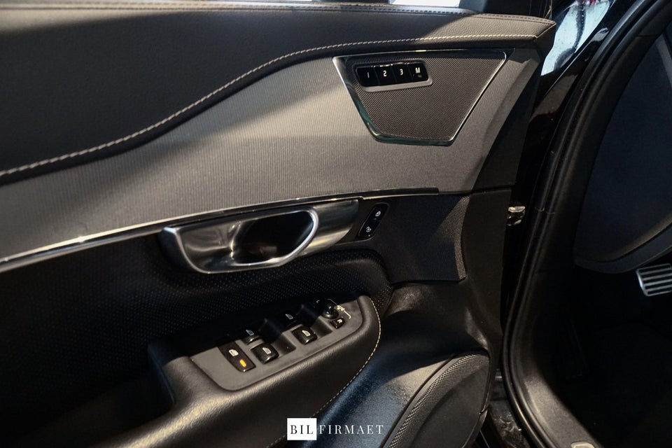 Volvo XC90 2,0 B5 235 R-Design aut. AWD 7prs 5d