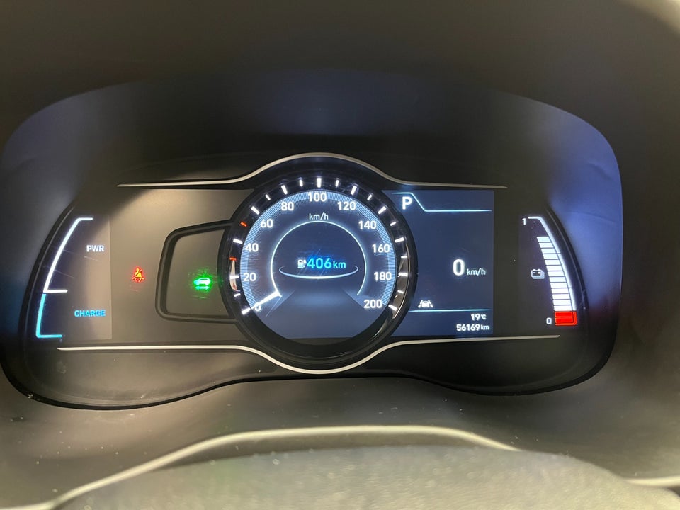 Hyundai Kona 64 EV Essential 5d