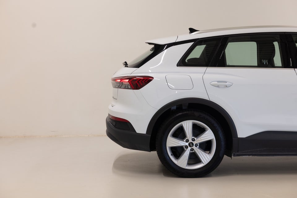 Audi Q4 e-tron 45  5d
