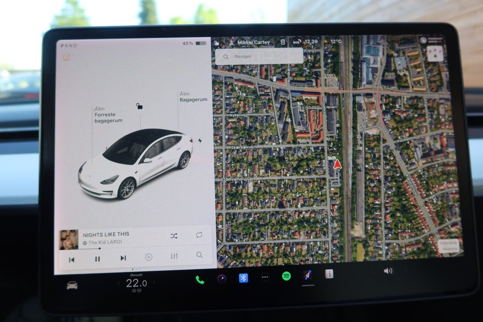 Tesla Model 3 Standard Range+ RWD 4d