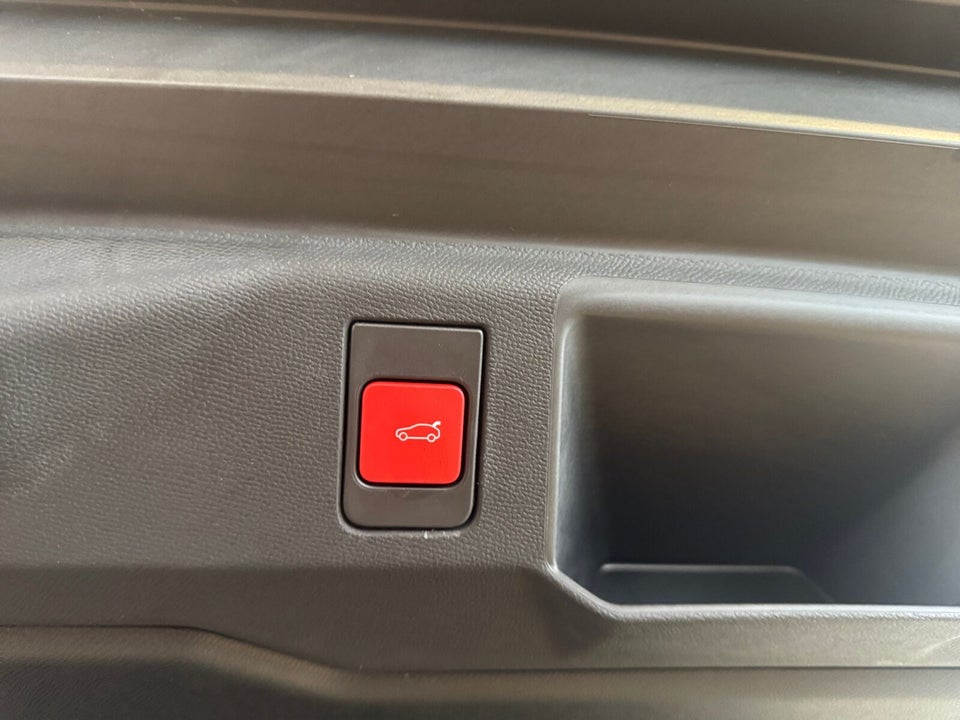 Peugeot e-5008 77 GT 7prs 5d