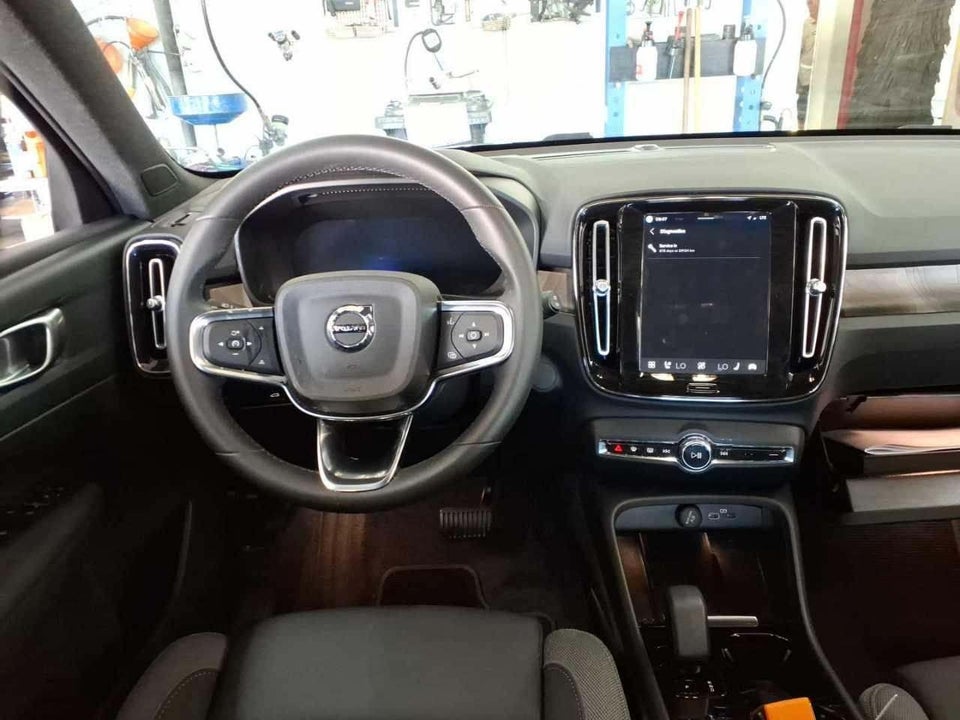 Volvo XC40 ReCharge Extended Range Plus 5d