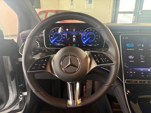 Mercedes EQE300 Electric Art 4d