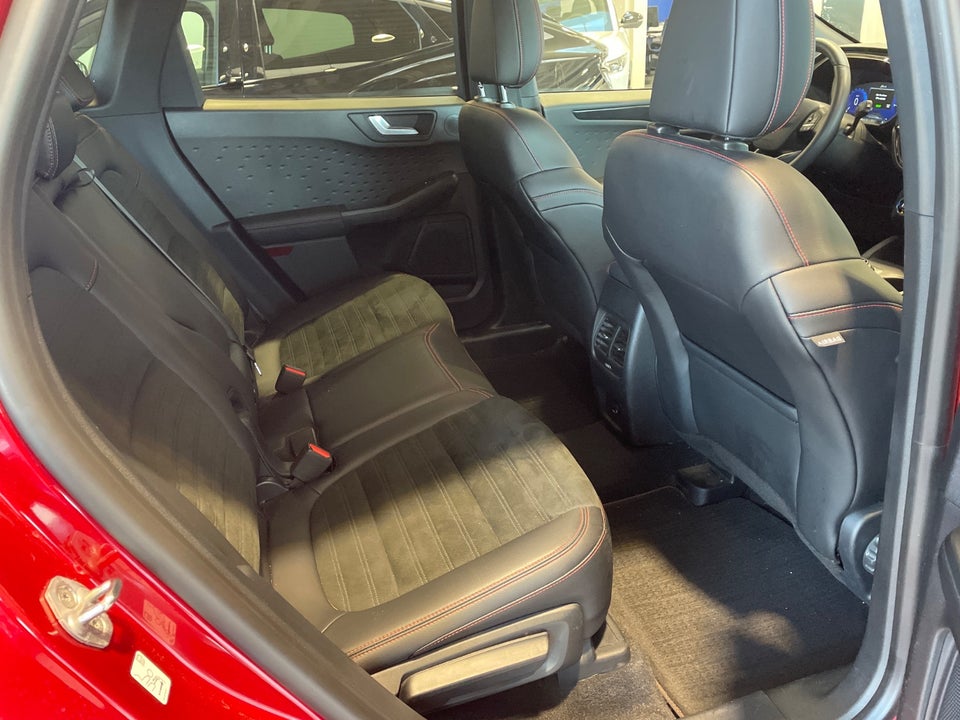 Ford Kuga 2,5 PHEV ST-Line X CVT 5d