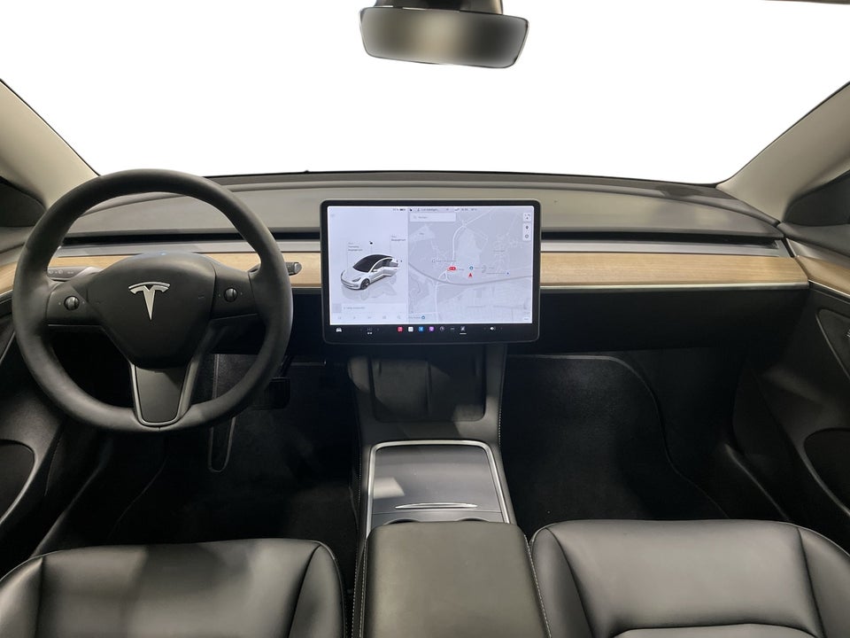 Tesla Model 3 Long Range RWD 4d