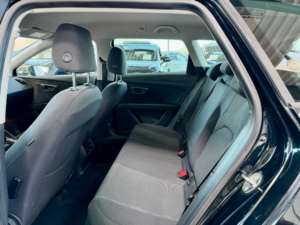 Seat Leon 1,6 TDi 105 Reference ST 5d