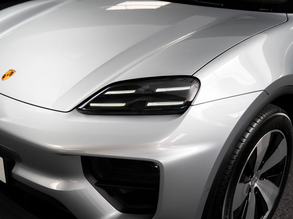 Porsche Macan 5d