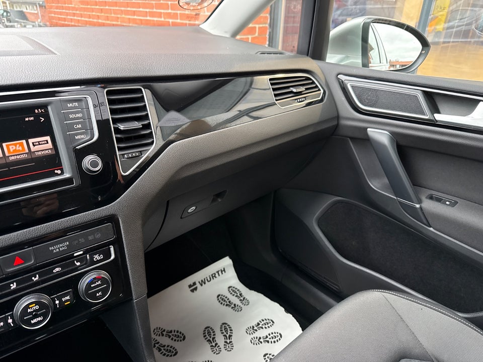 VW Golf Sportsvan 1,6 TDi 110 Highline DSG 5d