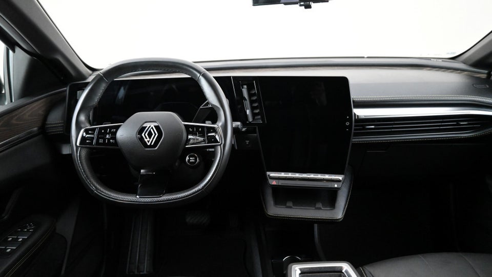 Renault Megane E-Tech 60 Iconic 5d