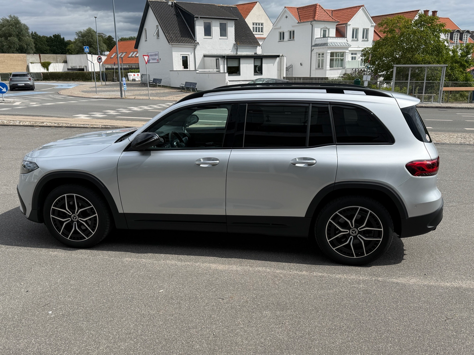 Mercedes EQB300 AMG Line 4Matic 5d