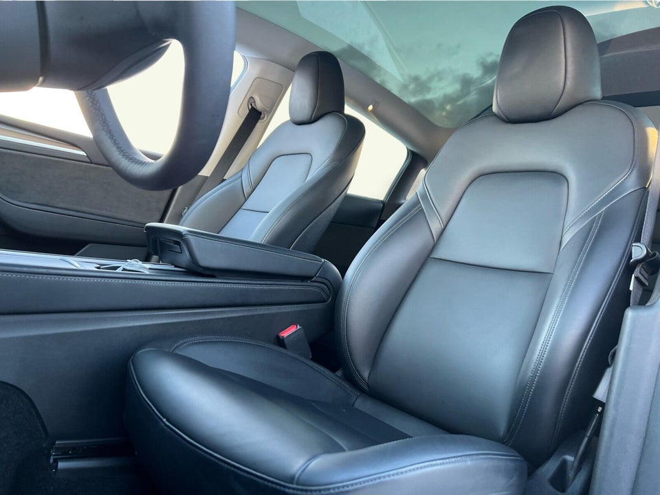 Tesla Model Y Long Range RWD 5d