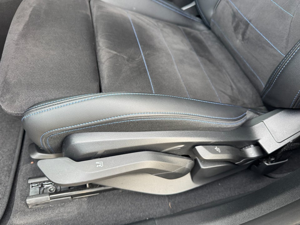 BMW iX1 xDrive30 M-Sport Premium 5d