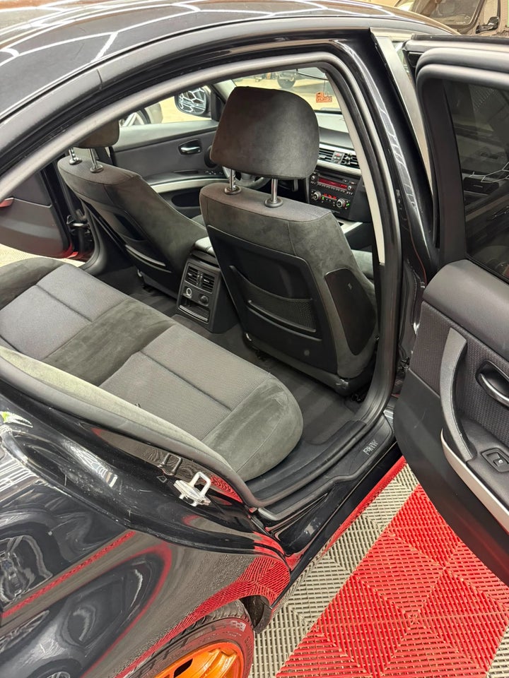 BMW 320d 2,0  4d