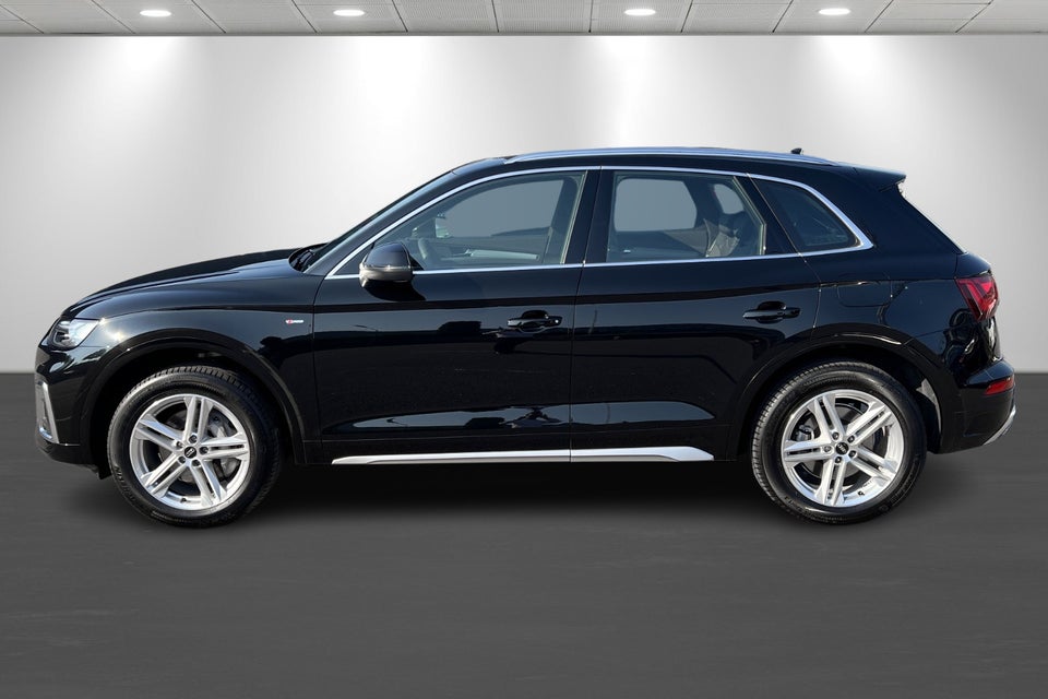 Audi Q5 50 TFSi e S-line quattro S-tr. 5d