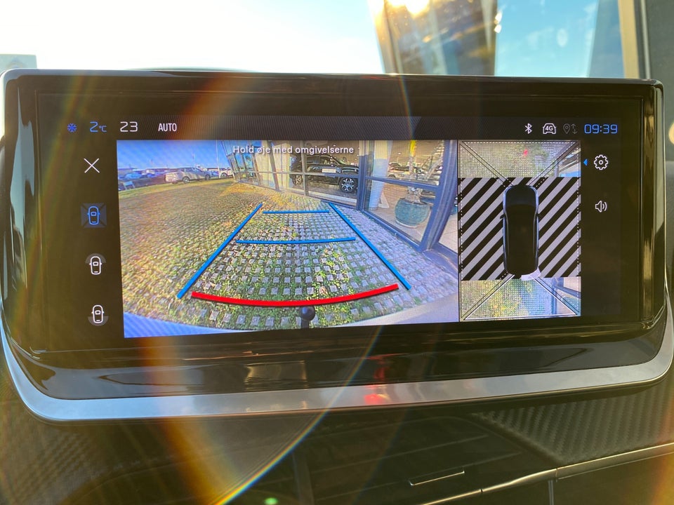 Peugeot 2008 1,2 PureTech 130 Allure EAT8 5d