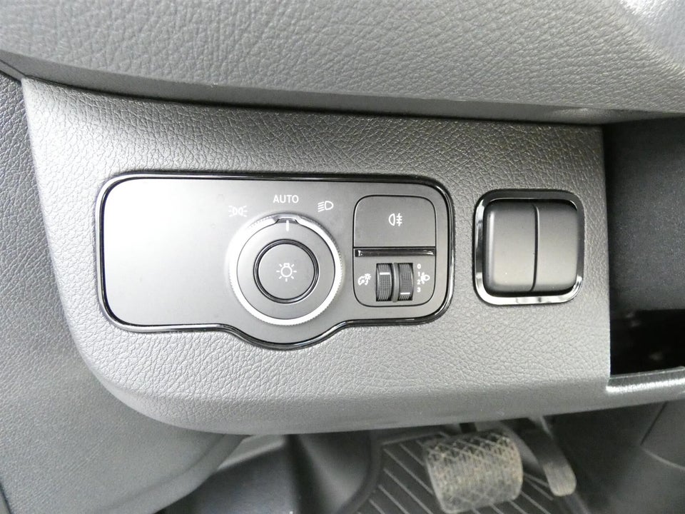 Mercedes Sprinter 317 2,0 CDi A3 Db.Kab PRO aut. RWD 4d