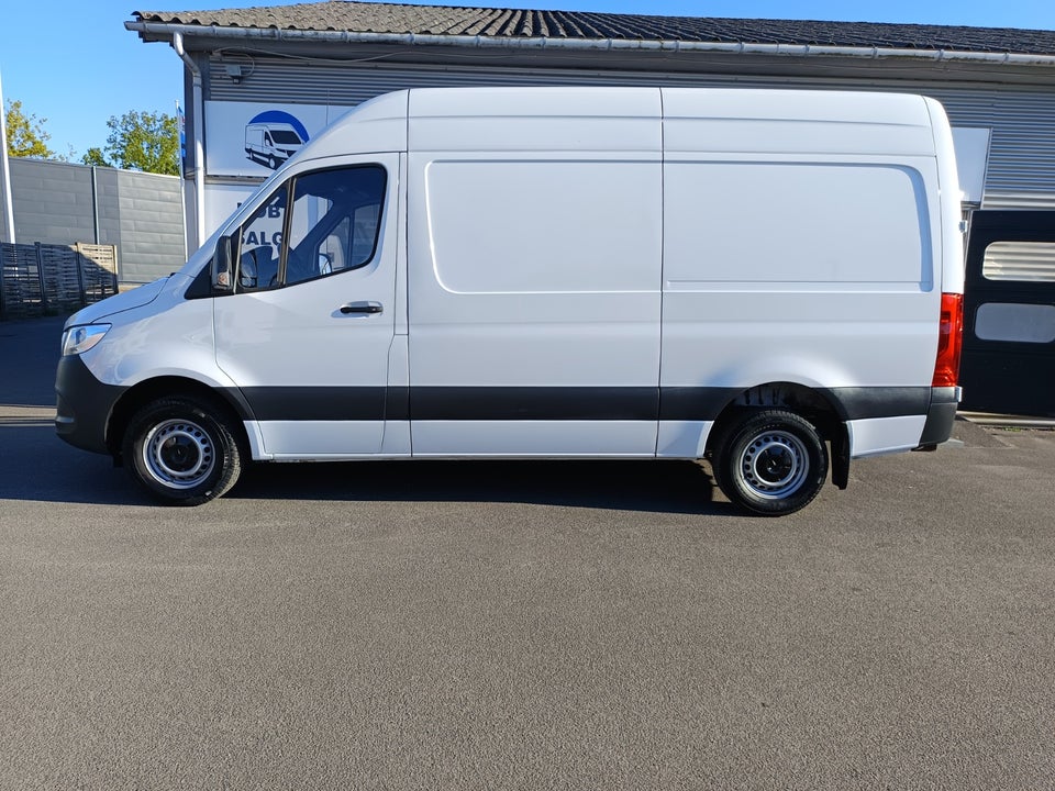 Mercedes Sprinter 317 2,0 CDi A2 Kassevogn aut. RWD