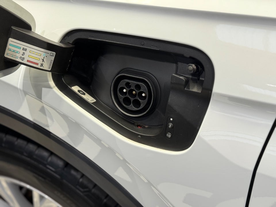 VW Tiguan 1,4 eHybrid Life DSG 5d