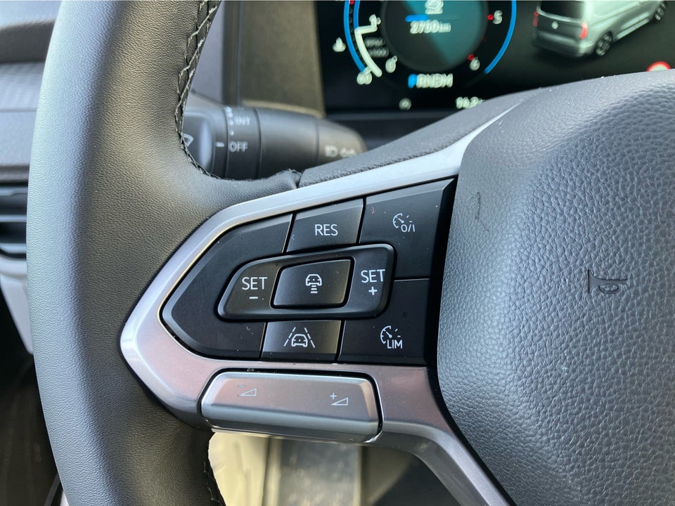 VW Transporter 2,0 TDi 150 Comfort Kassevogn aut. LWB