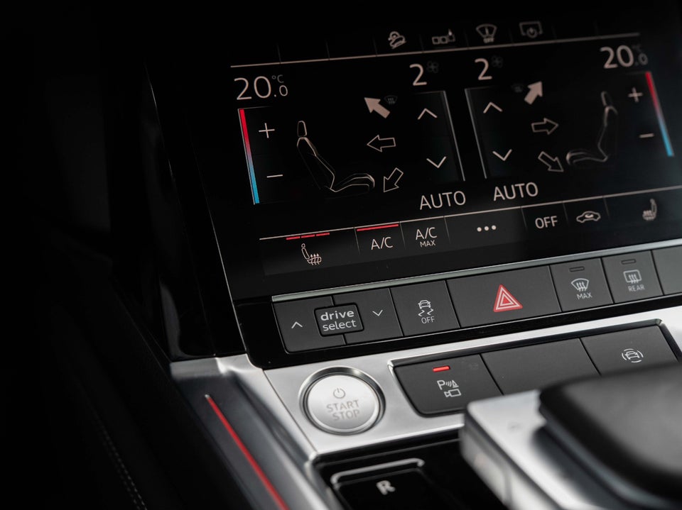 Audi e-tron 55 S-line quattro 5d