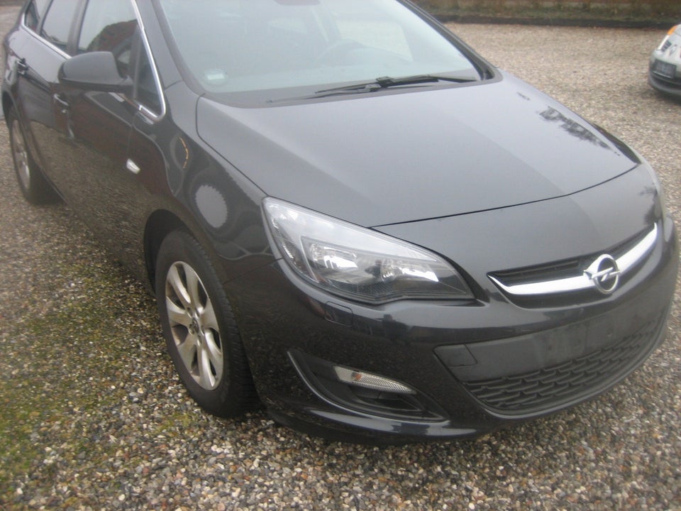 Opel Astra 1,4 T 140 Enjoy Sports Tourer 5d