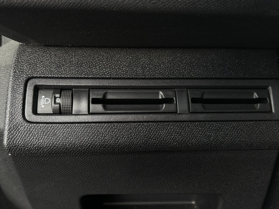 Peugeot 3008 1,2 e-THP 130 Allure EAT6 5d