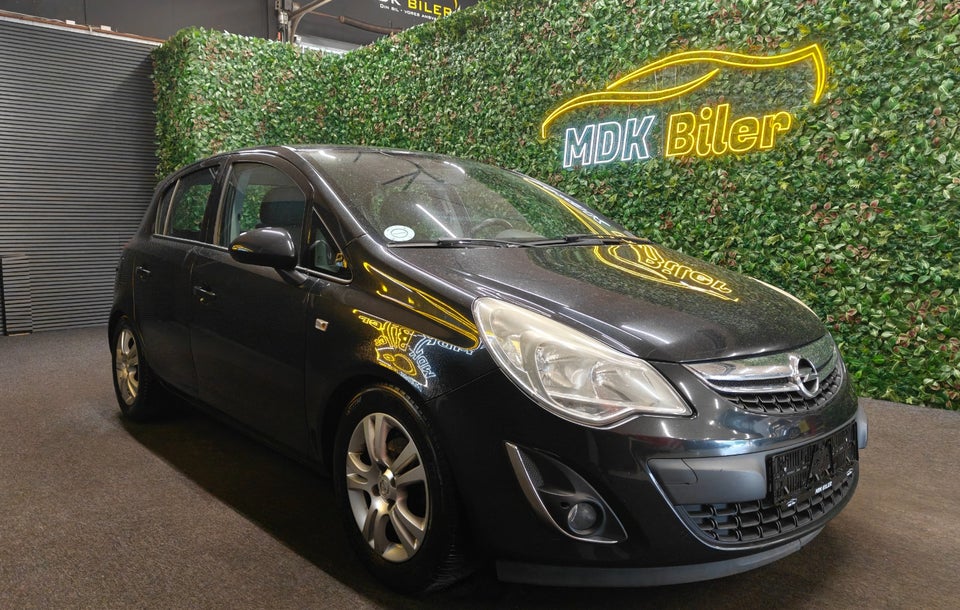 Opel Corsa 1,2 16V Cosmo 5d