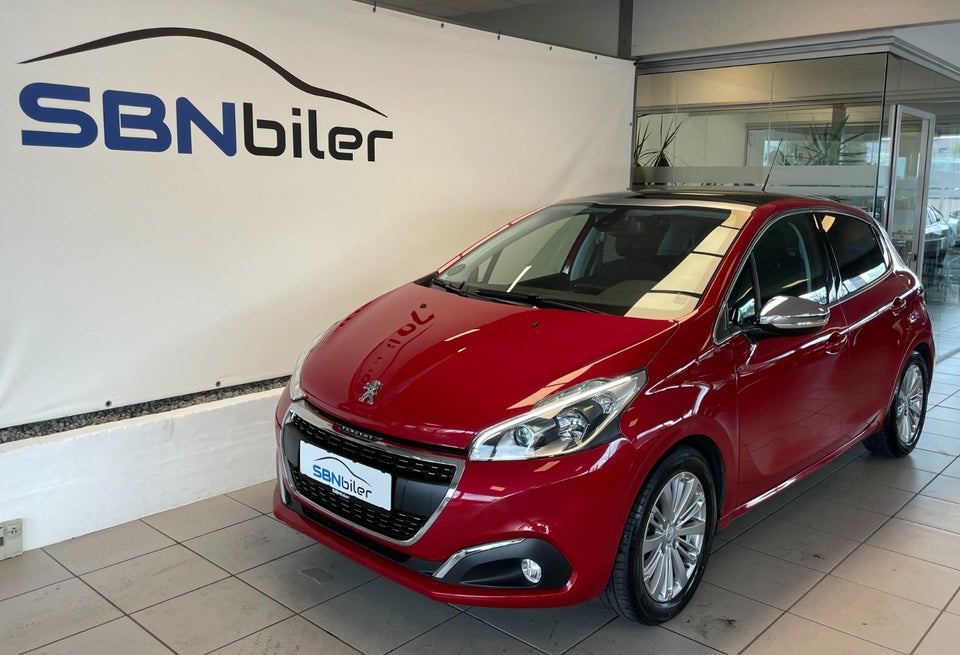 Peugeot 208 1,2 PureTech 100 Allure Sky 5d