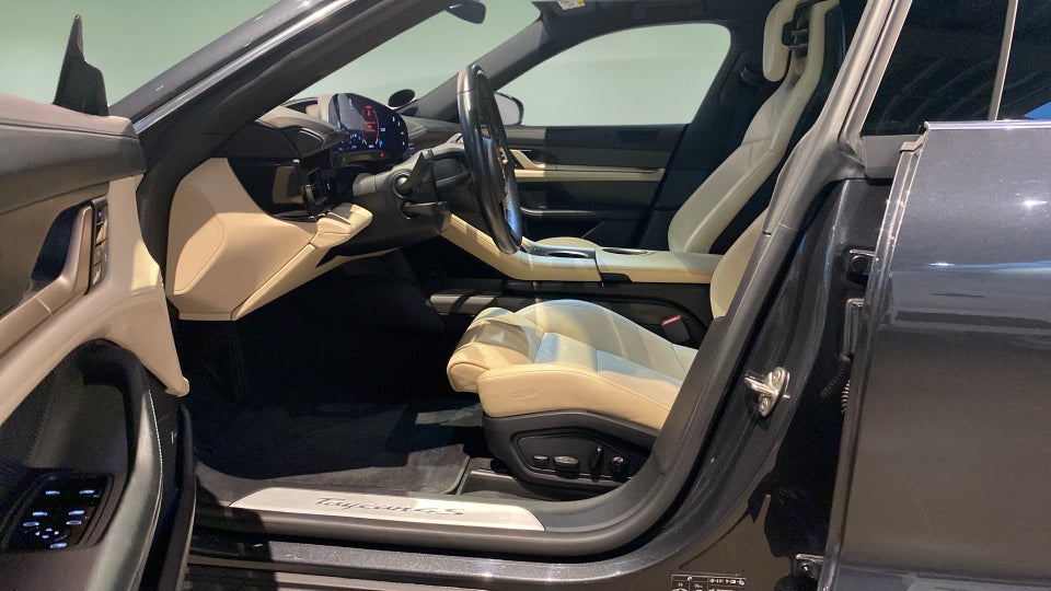 Porsche Taycan 4S Performance+ 4d