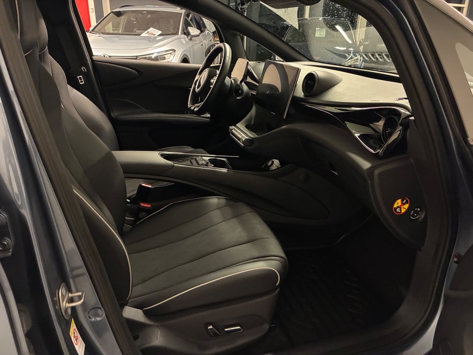 BYD Dolphin 60 Design 5d