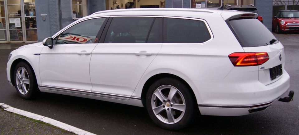 VW Passat 1,4 GTE Variant DSG 5d