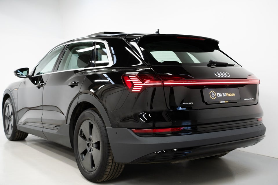Audi e-tron 50 quattro 5d