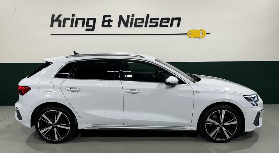 Audi A3 40 TFSi e S-line Sportback S-tr. 5d