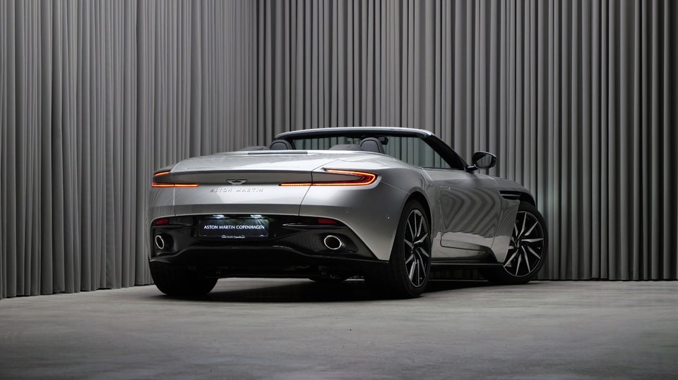 Aston Martin DB11 4,0 V8 Volante aut. 2d