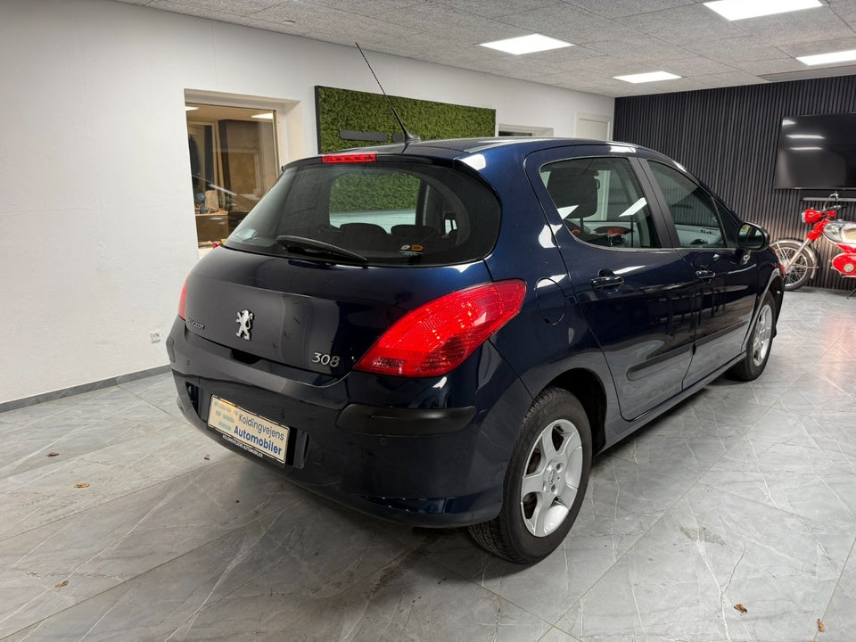 Peugeot 308 1,6 VTi Premium 5d