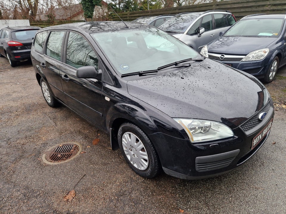 Ford Focus 1,6 Trend 100 5d