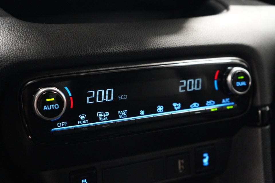 Toyota Yaris 1,5 Hybrid H3 Style e-CVT 5d