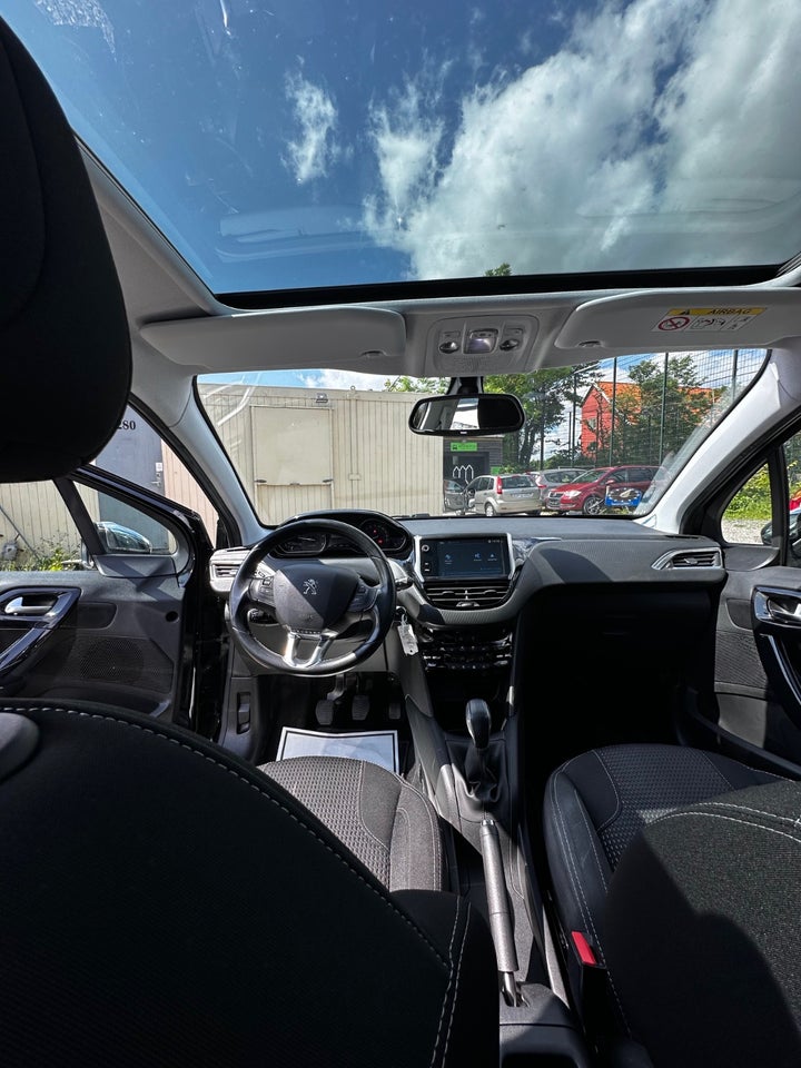 Peugeot 208 1,6 BlueHDi 100 Allure Sky 5d