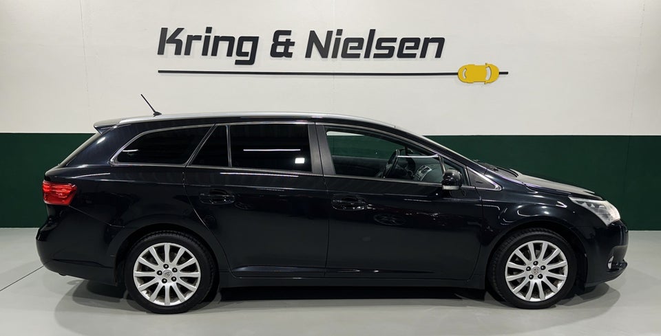 Toyota Avensis 2,0 D-4D T1 stc. 5d
