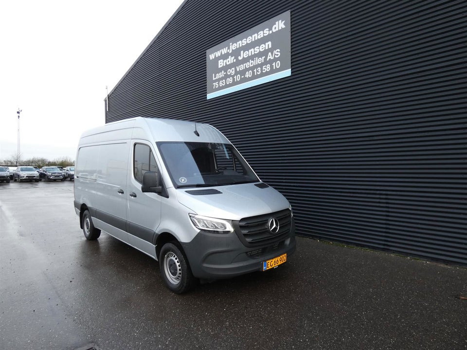 Mercedes Sprinter 319 2,0 CDi A2 Kassevogn aut. RWD