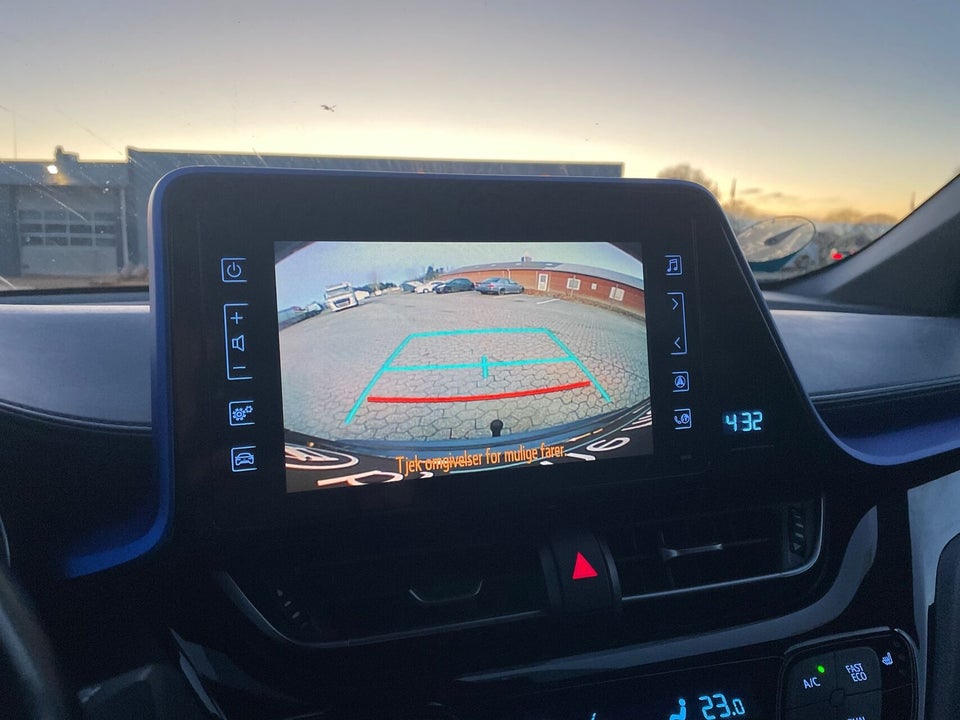 Toyota C-HR 1,8 Hybrid C-ULT CVT 5d