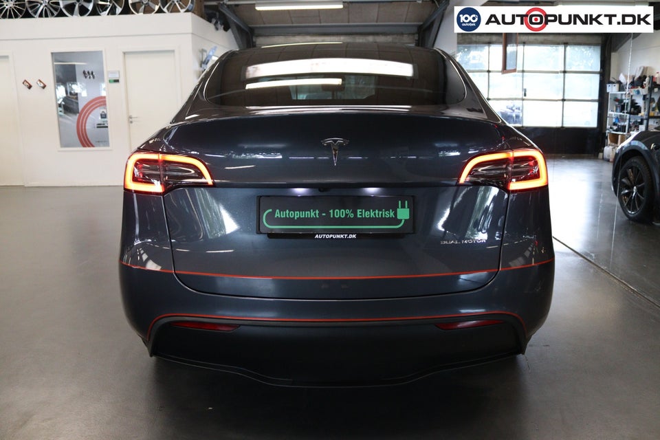 Tesla Model Y Long Range AWD 5d