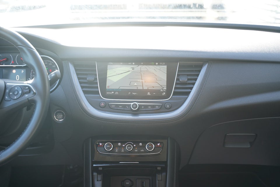 Opel Grandland X 1,6 Hybrid Ultimate aut. 5d